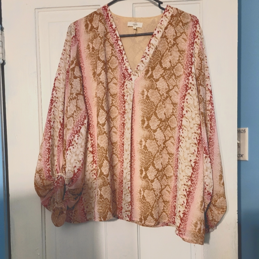 Pink snakeskin size LG balloon sleev top